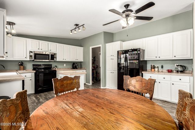 12285 W Windchime Drive, Tucson, AZ 85743