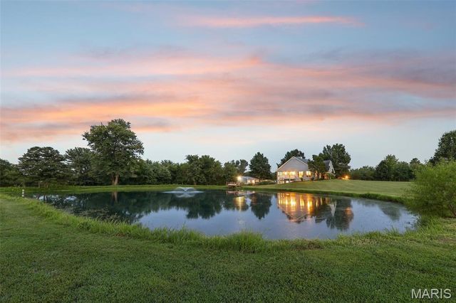 98 Lincoln Lane, Winfield, MO 63389