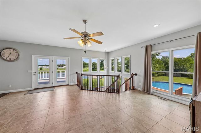 98 Lincoln Lane, Winfield, MO 63389
