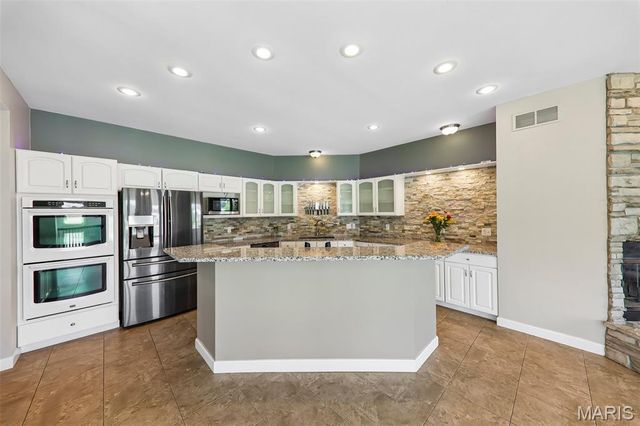 98 Lincoln Lane, Winfield, MO 63389