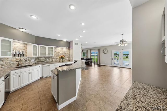 98 Lincoln Lane, Winfield, MO 63389