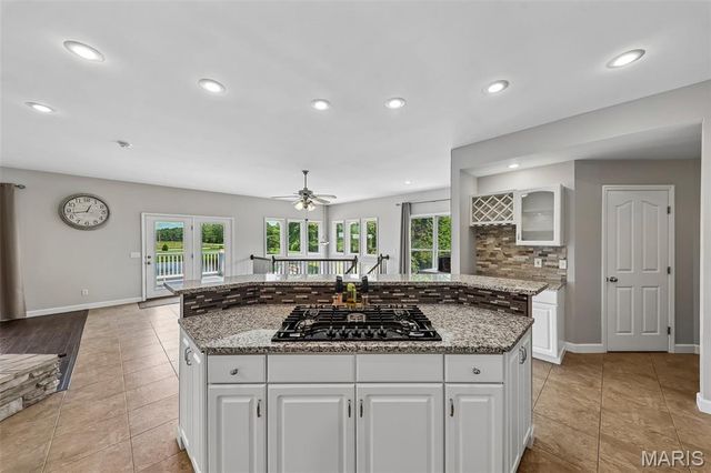 98 Lincoln Lane, Winfield, MO 63389