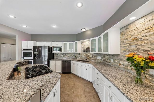 98 Lincoln Lane, Winfield, MO 63389