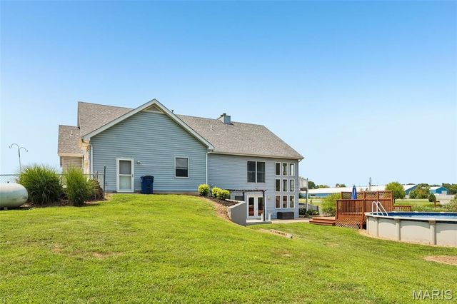 98 Lincoln Lane, Winfield, MO 63389