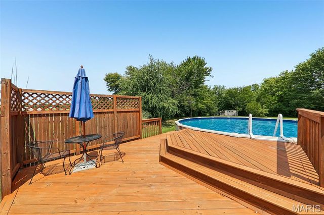 98 Lincoln Lane, Winfield, MO 63389