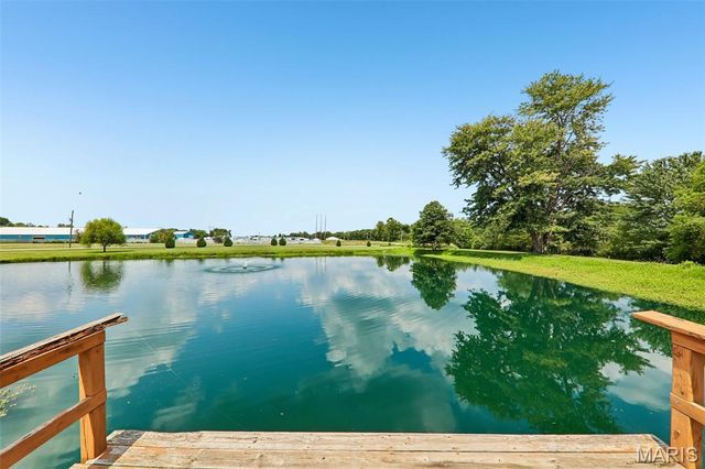 98 Lincoln Lane, Winfield, MO 63389