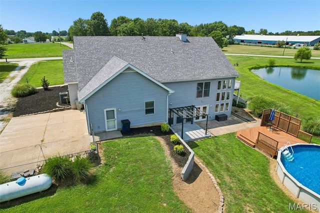 98 Lincoln Lane, Winfield, MO 63389