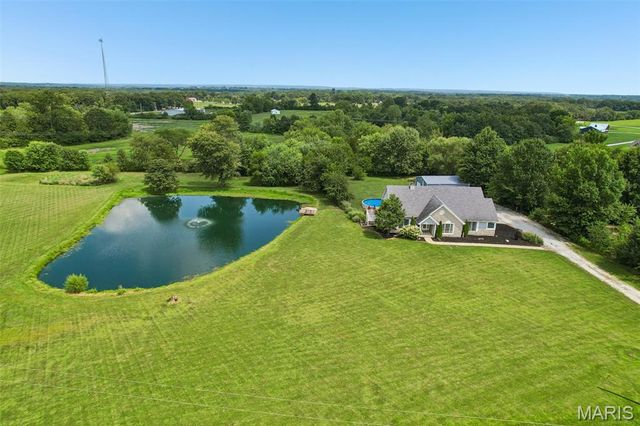 98 Lincoln Lane, Winfield, MO 63389