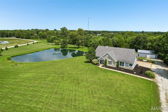 98 Lincoln Lane, Winfield, MO 63389