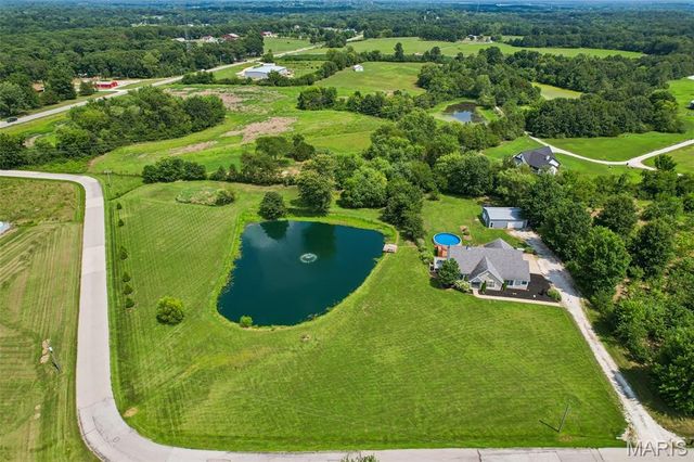 98 Lincoln Lane, Winfield, MO 63389