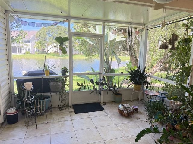 1934 Westminster Circle 9-5, Vero Beach, FL 32966