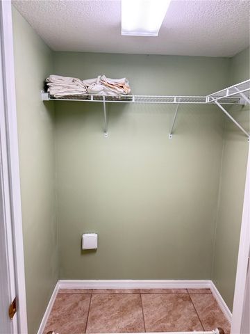 1934 Westminster Circle 9-5, Vero Beach, FL 32966