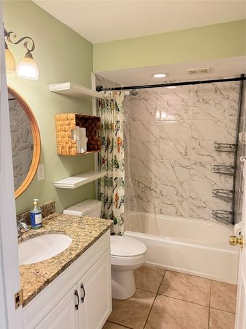 1934 Westminster Circle 9-5, Vero Beach, FL 32966