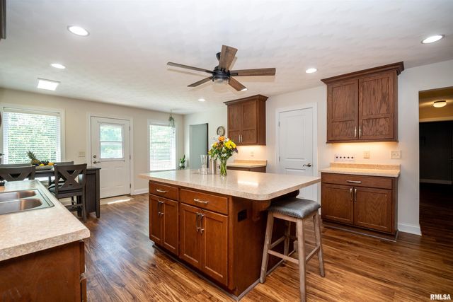 1434 W TIFFANY Drive, Peoria, IL 61614