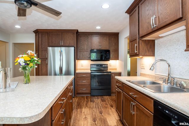 1434 W TIFFANY Drive, Peoria, IL 61614