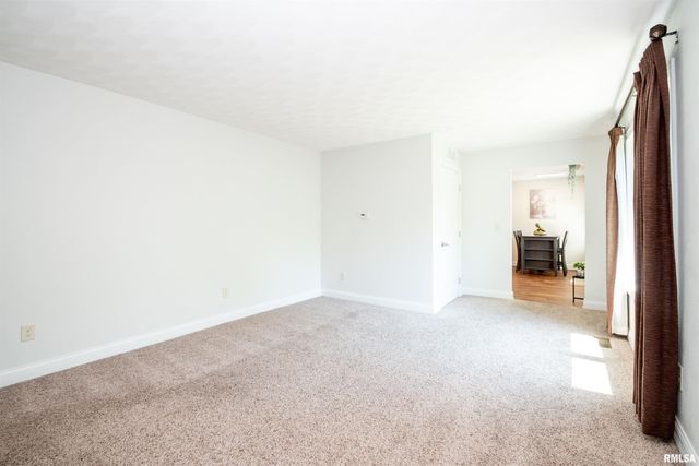 1434 W TIFFANY Drive, Peoria, IL 61614