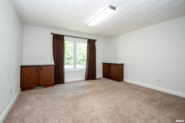 1434 W TIFFANY Drive, Peoria, IL 61614