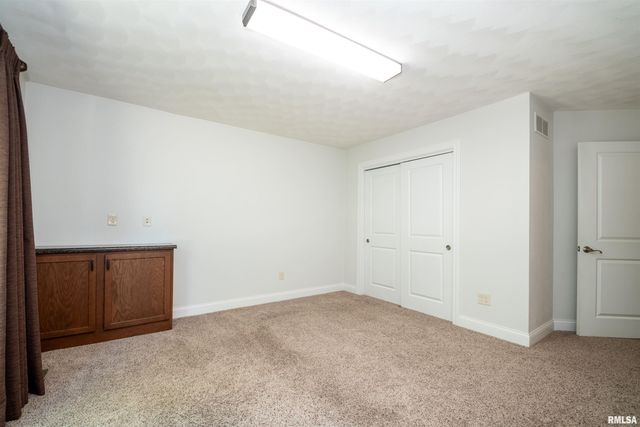 1434 W TIFFANY Drive, Peoria, IL 61614