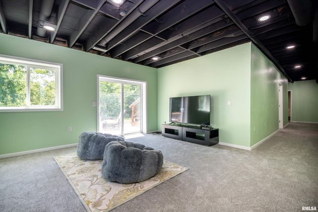 1434 W TIFFANY Drive, Peoria, IL 61614
