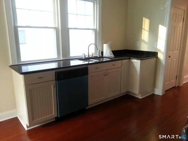 356 Townsend Avenue, New Haven, CT 06512