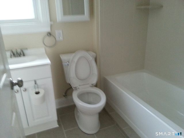 356 Townsend Avenue, New Haven, CT 06512