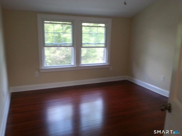 356 Townsend Avenue, New Haven, CT 06512