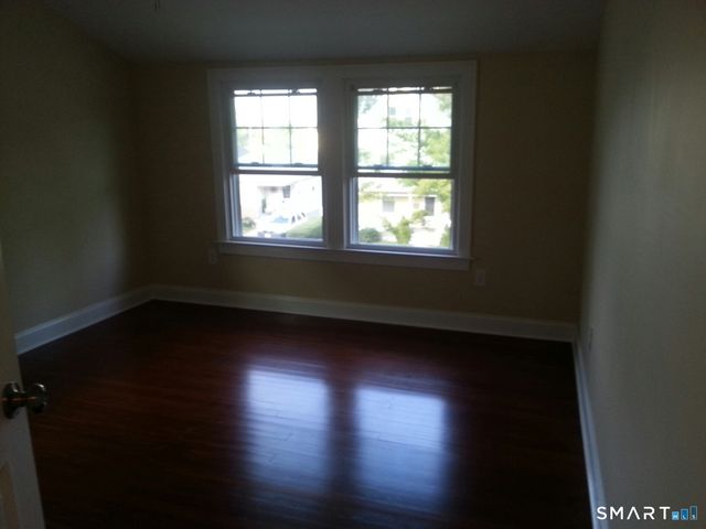 356 Townsend Avenue, New Haven, CT 06512