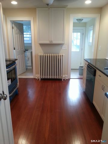 356 Townsend Avenue, New Haven, CT 06512