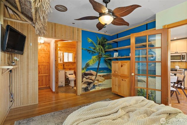 2708 E 10th Street, Bremerton, WA 98310