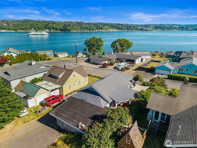 2708 E 10th Street, Bremerton, WA 98310