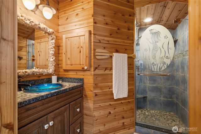 2708 E 10th Street, Bremerton, WA 98310