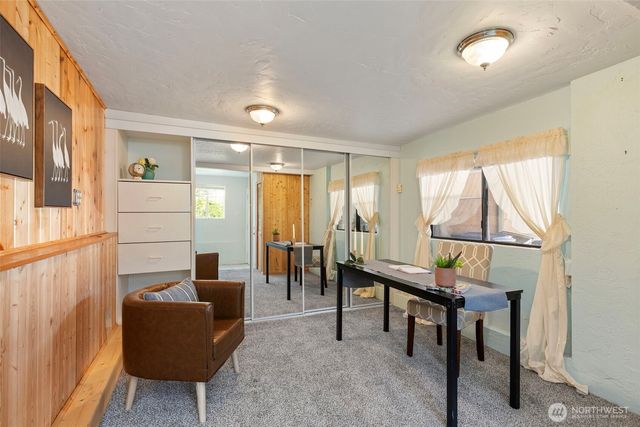 2708 E 10th Street, Bremerton, WA 98310
