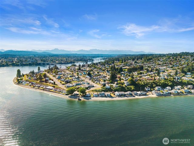 2708 E 10th Street, Bremerton, WA 98310