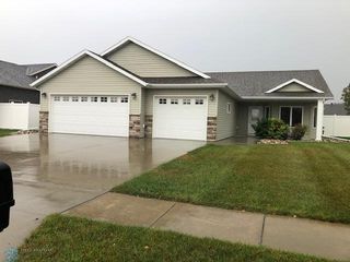 611 33rd Street N, Moorhead, MN 56560