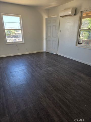 208 Brink DR, Bakersfield, CA 93304
