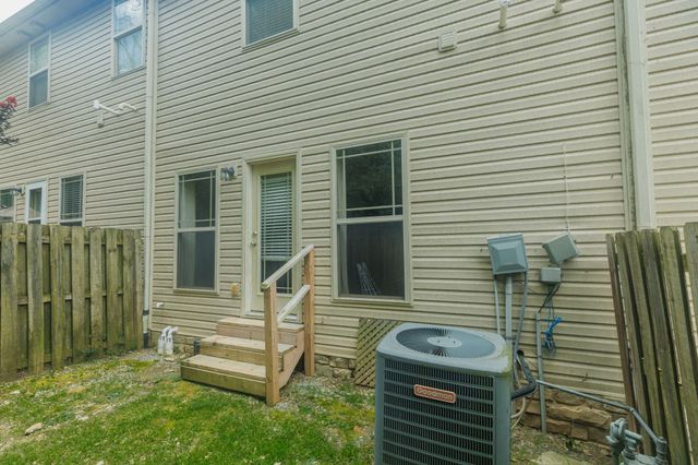 131 Stonecrest Dr, Nashville, TN 37209