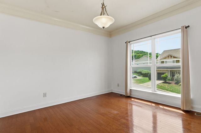 131 Stonecrest Dr, Nashville, TN 37209