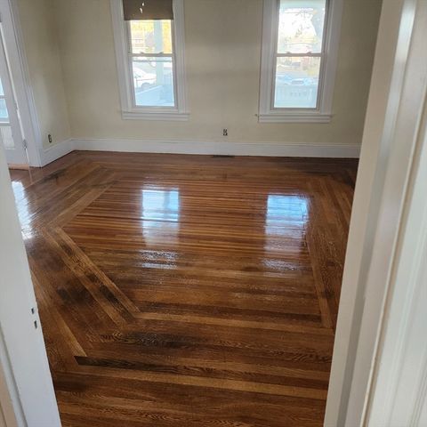 468 Springfield St, Agawam, MA 01001