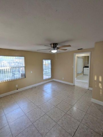 664 W Melrose Cir, Fort Lauderdale, FL 33312