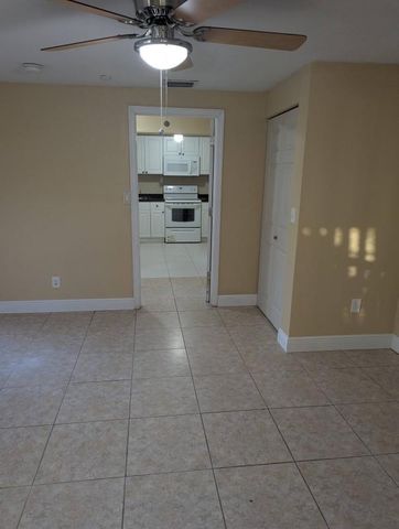 664 W Melrose Cir, Fort Lauderdale, FL 33312