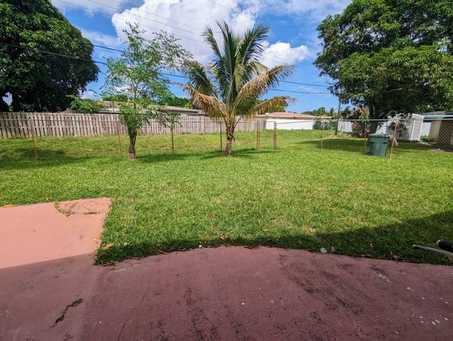 664 W Melrose Cir, Fort Lauderdale, FL 33312