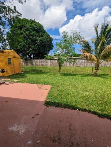 664 W Melrose Cir, Fort Lauderdale, FL 33312