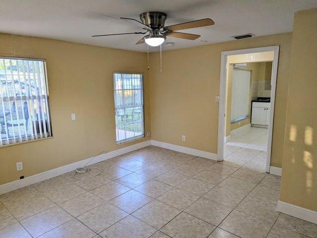 664 W Melrose Cir, Fort Lauderdale, FL 33312