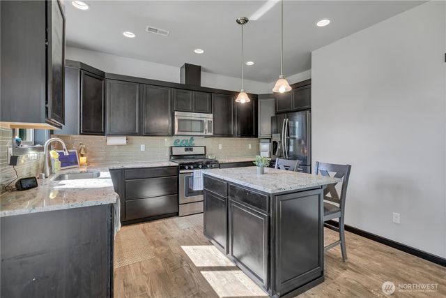 610 Rosewood Drive, Buckley, WA 98321