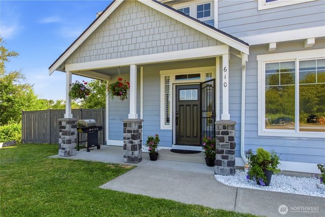 610 Rosewood Drive, Buckley, WA 98321