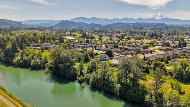 610 Rosewood Drive, Buckley, WA 98321