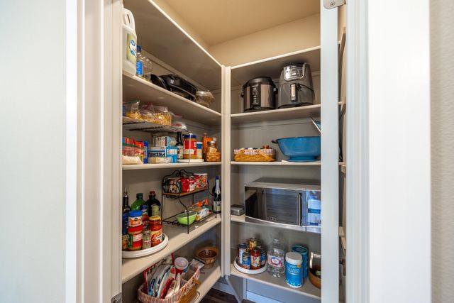 7712 N Austin Rd, Spokane, WA 99208