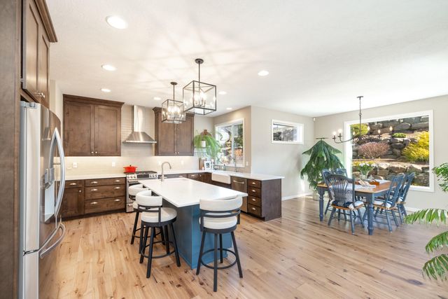 7712 N Austin Rd, Spokane, WA 99208