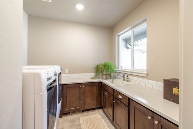 7712 N Austin Rd, Spokane, WA 99208