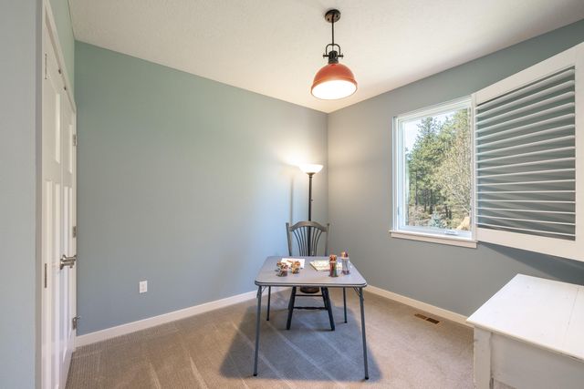 7712 N Austin Rd, Spokane, WA 99208